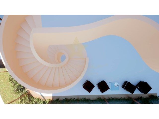 Коммерческая недвижимость в Вила-Нова-ди-Гая, Португалия, 2 319 м² - фото 4