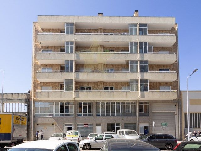 Офис в Порту, Португалия, 360 м² - фото 2