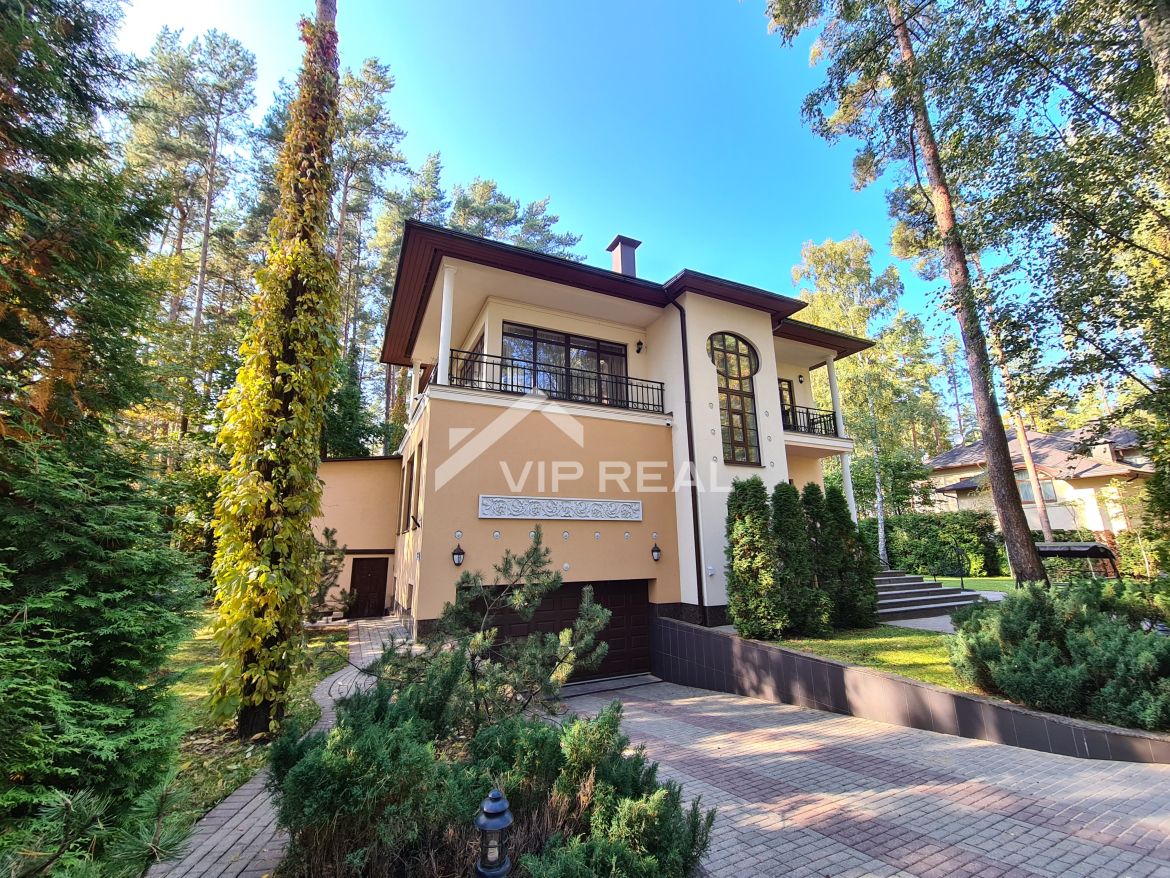 Дом в Юрмале, Латвия, 355 м2 - фото 1