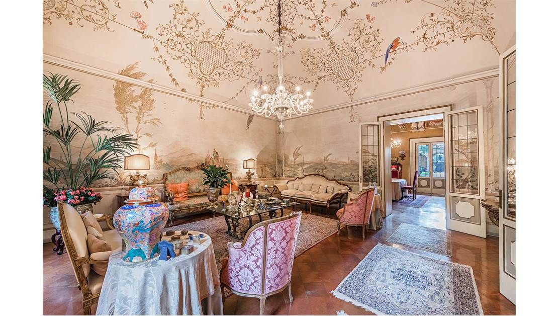 Особняк у озера Гарда, Италия, 1 918 000 м² - фото 4