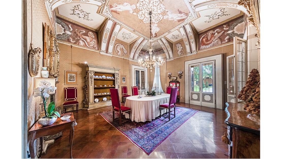 Особняк у озера Гарда, Италия, 1 918 000 м² - фото 2