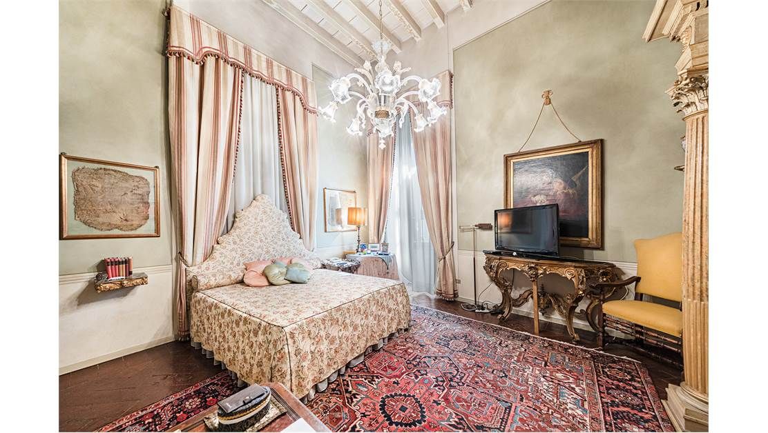 Особняк у озера Гарда, Италия, 1 918 000 м² - фото 17