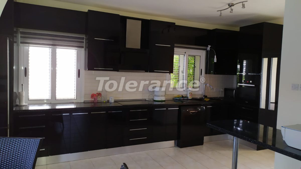 Вилла в Фамагусте, Кипр, 224 м² - фото 3