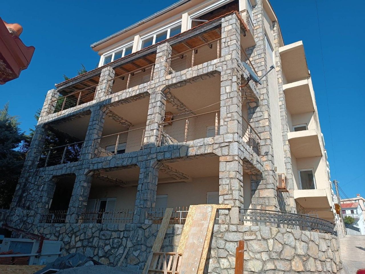 Вилла в Утехе, Черногория, 444 м² - фото 2