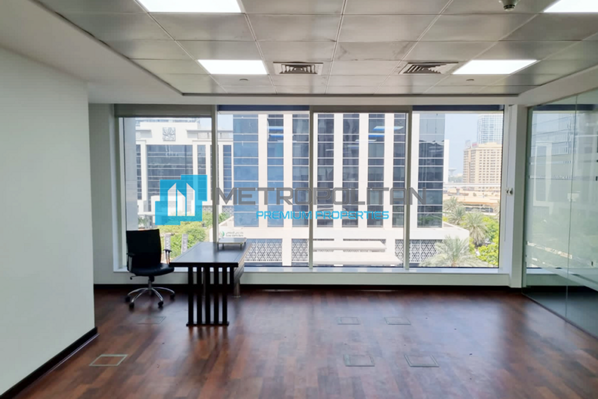 Офис в Дубае, ОАЭ, 297 м² - фото 1