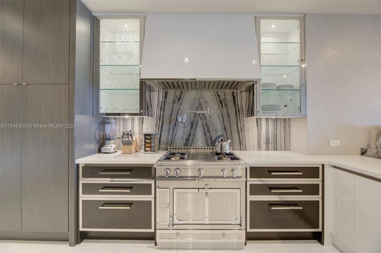 Квартира в Майами, США, 300 м² - фото 12