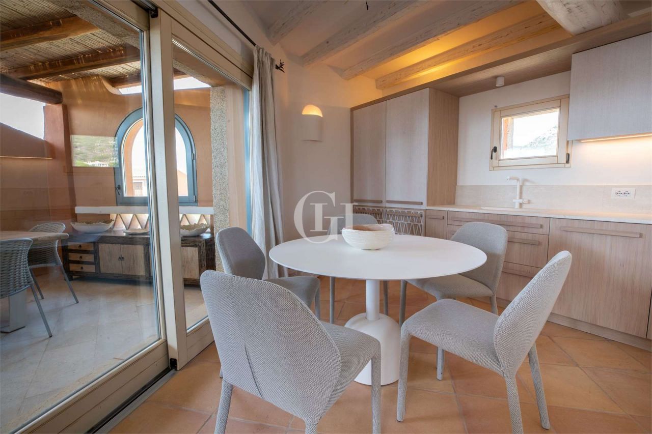 Вилла в Порто Черво, Италия, 194 м² - фото 8