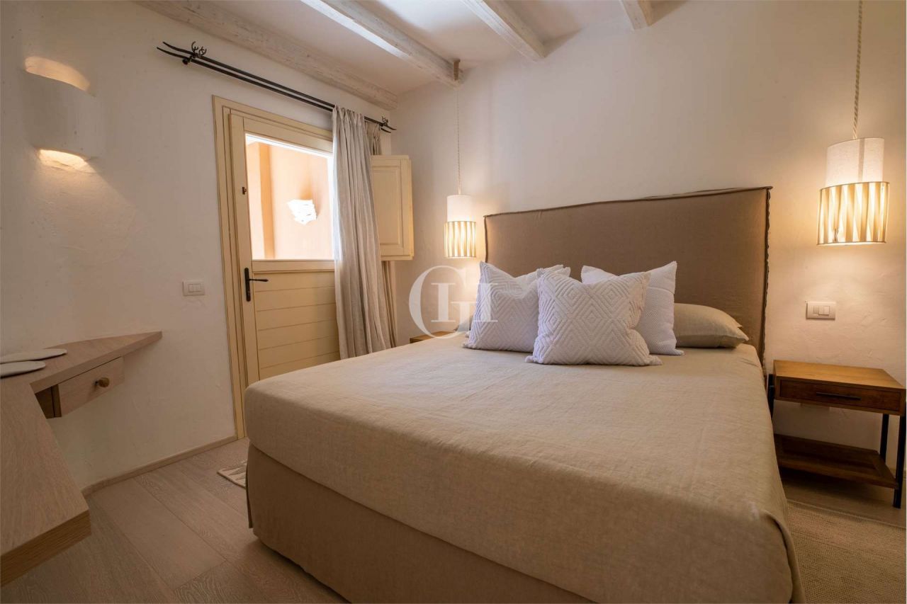 Вилла в Порто Черво, Италия, 194 м² - фото 9