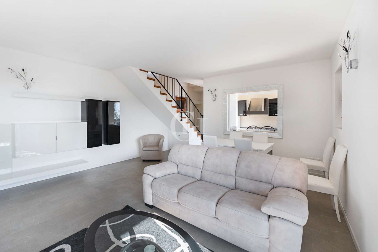 Вилла у озера Гарда, Италия, 147 м² - фото 4