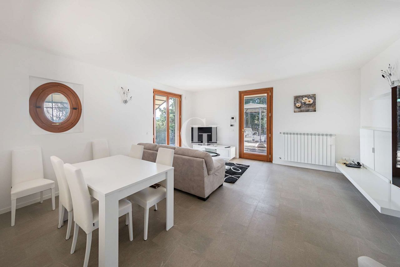 Вилла у озера Гарда, Италия, 147 м² - фото 7