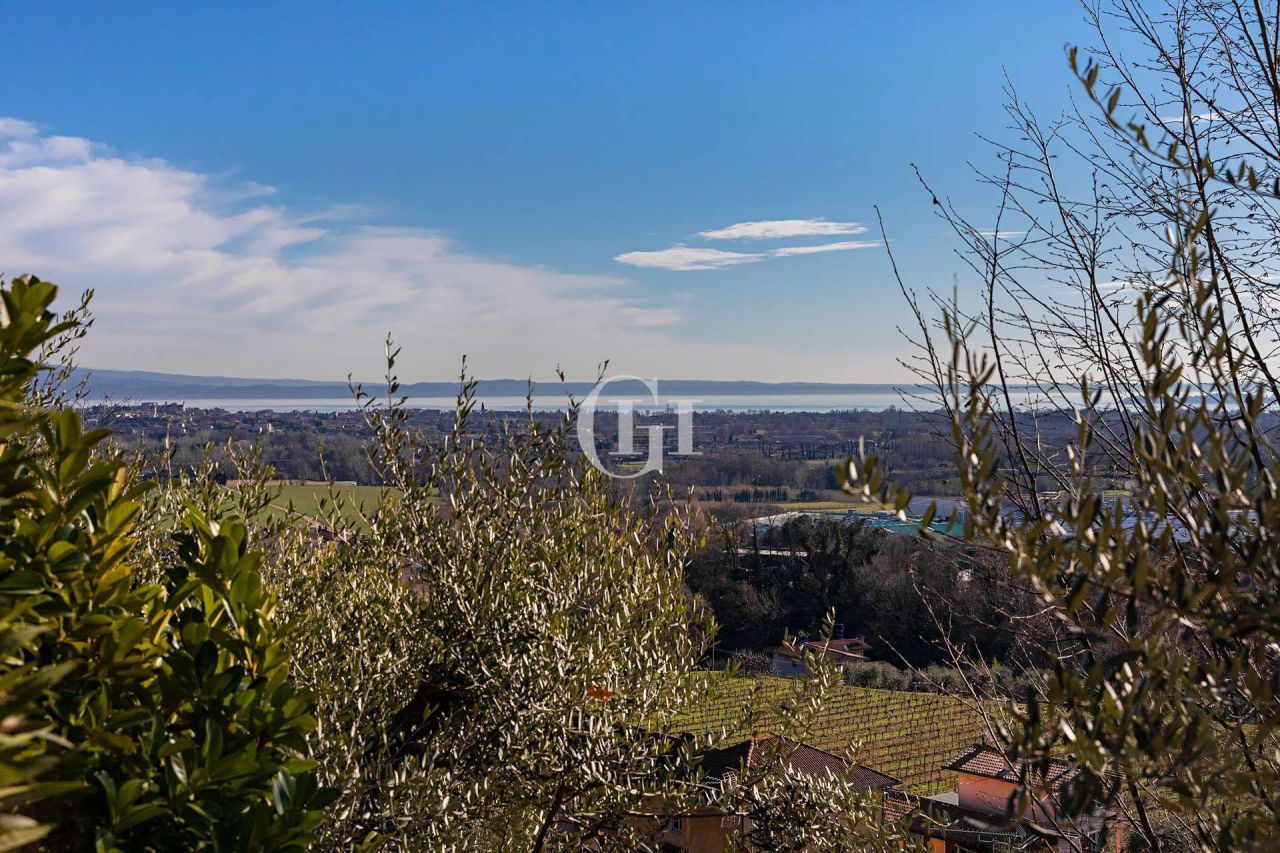 Вилла у озера Гарда, Италия, 147 м² - фото 6