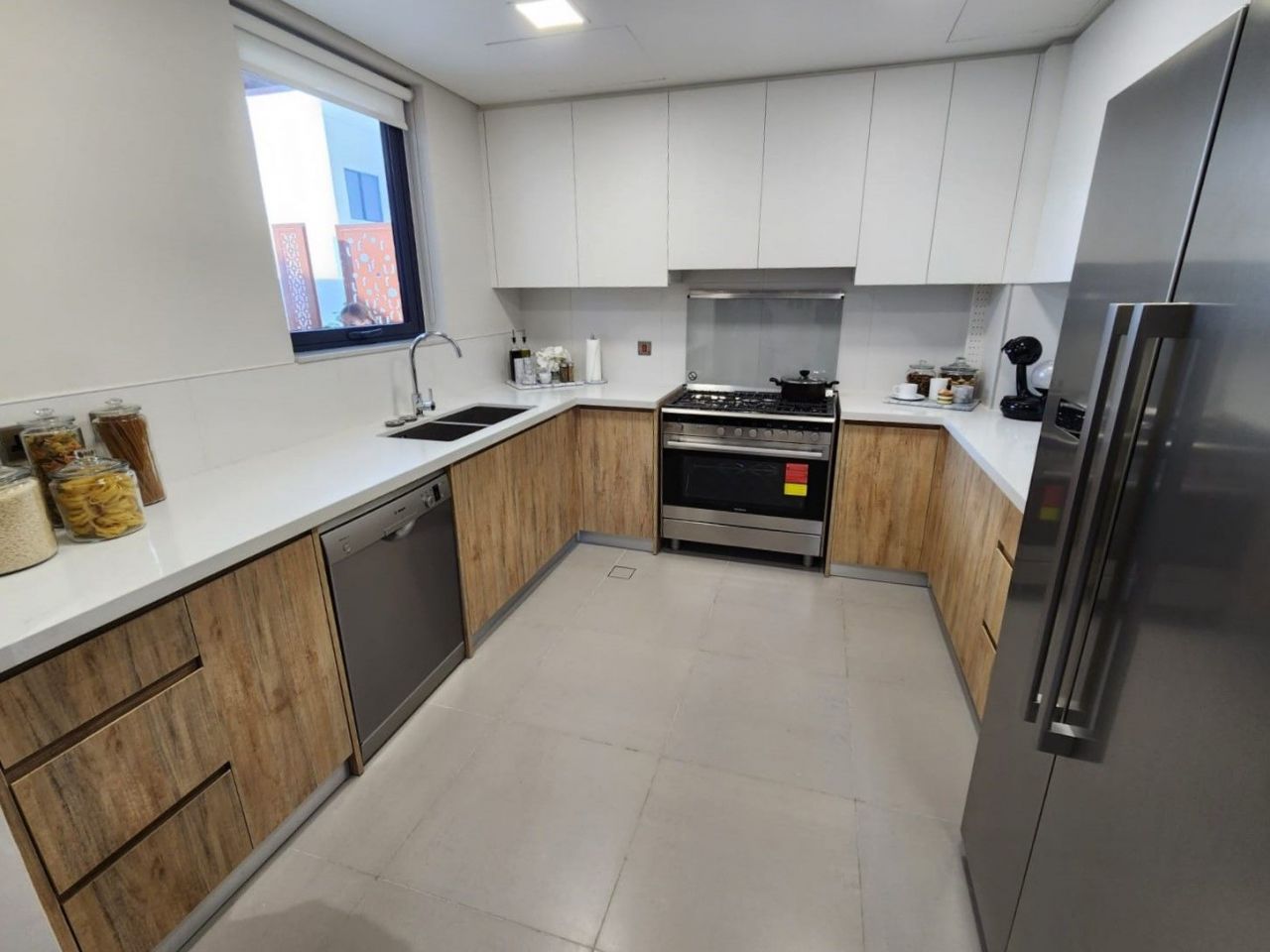 Вилла в Абу-Даби, ОАЭ, 210 м² - фото 3