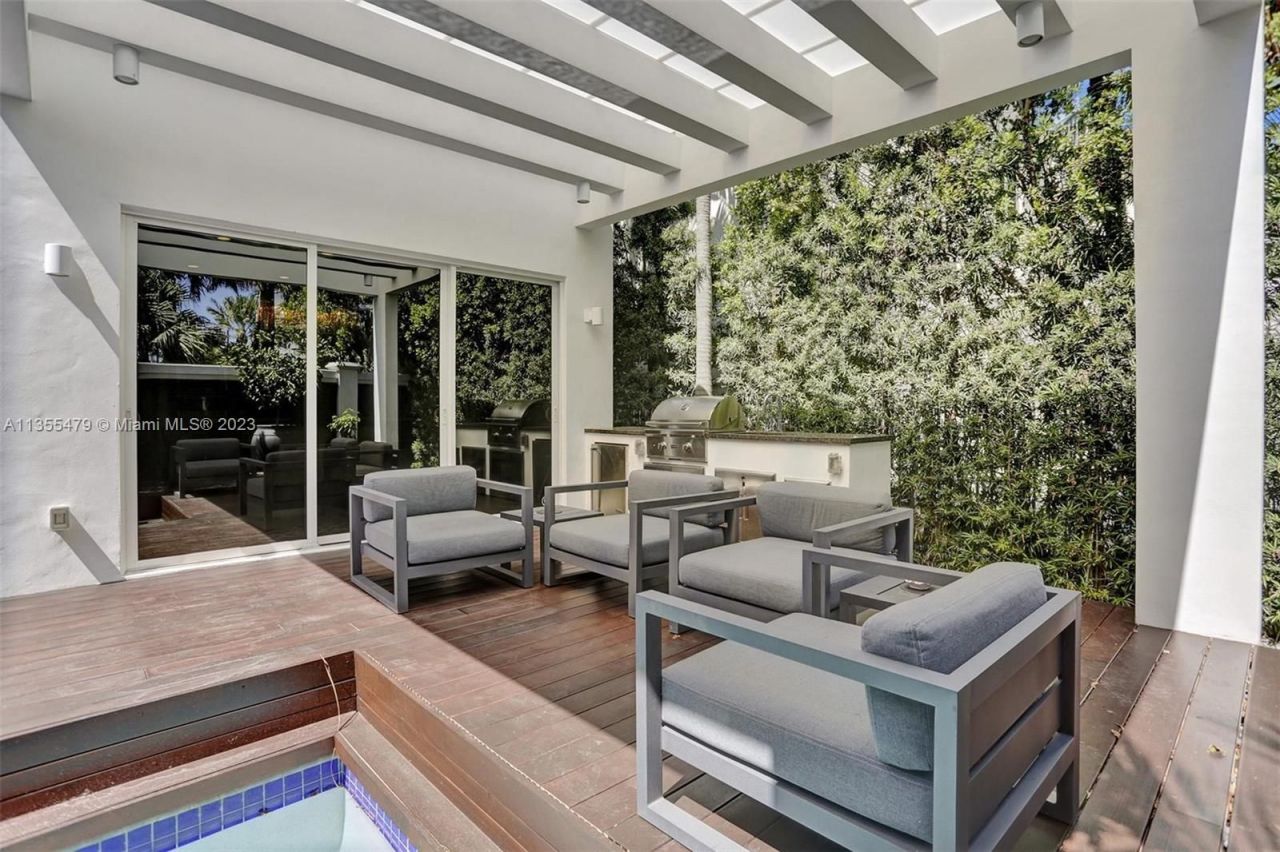 Коттедж в Майами, США, 300 м² - фото 6