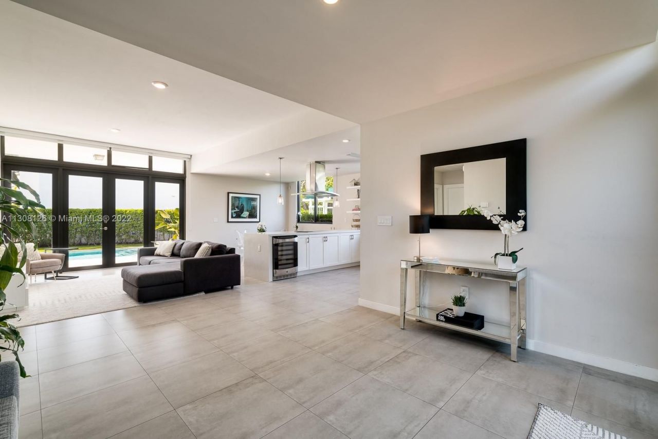 Коттедж в Майами, США, 200 м² - фото 15