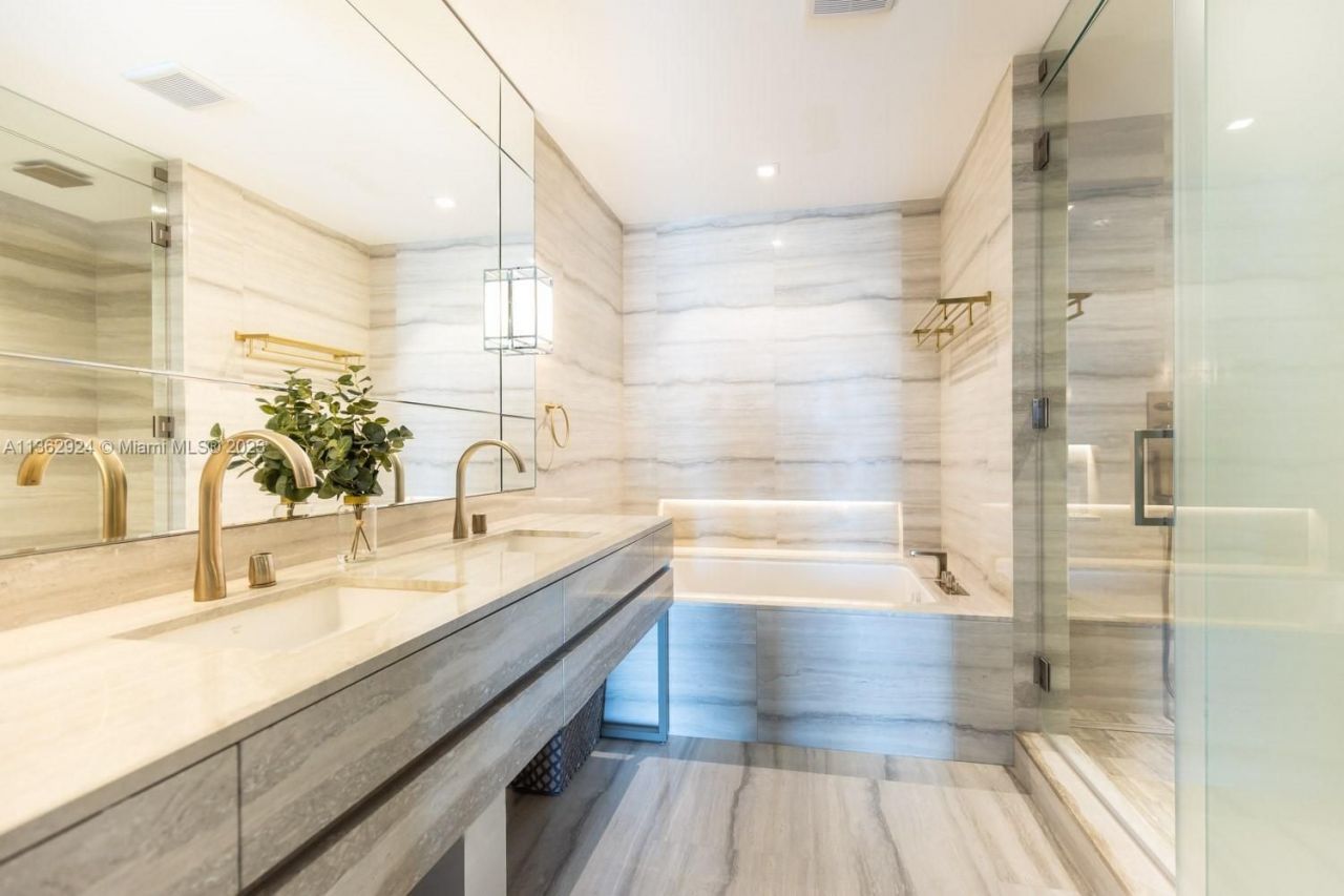 Квартира в Майами, США, 150 м² - фото 8