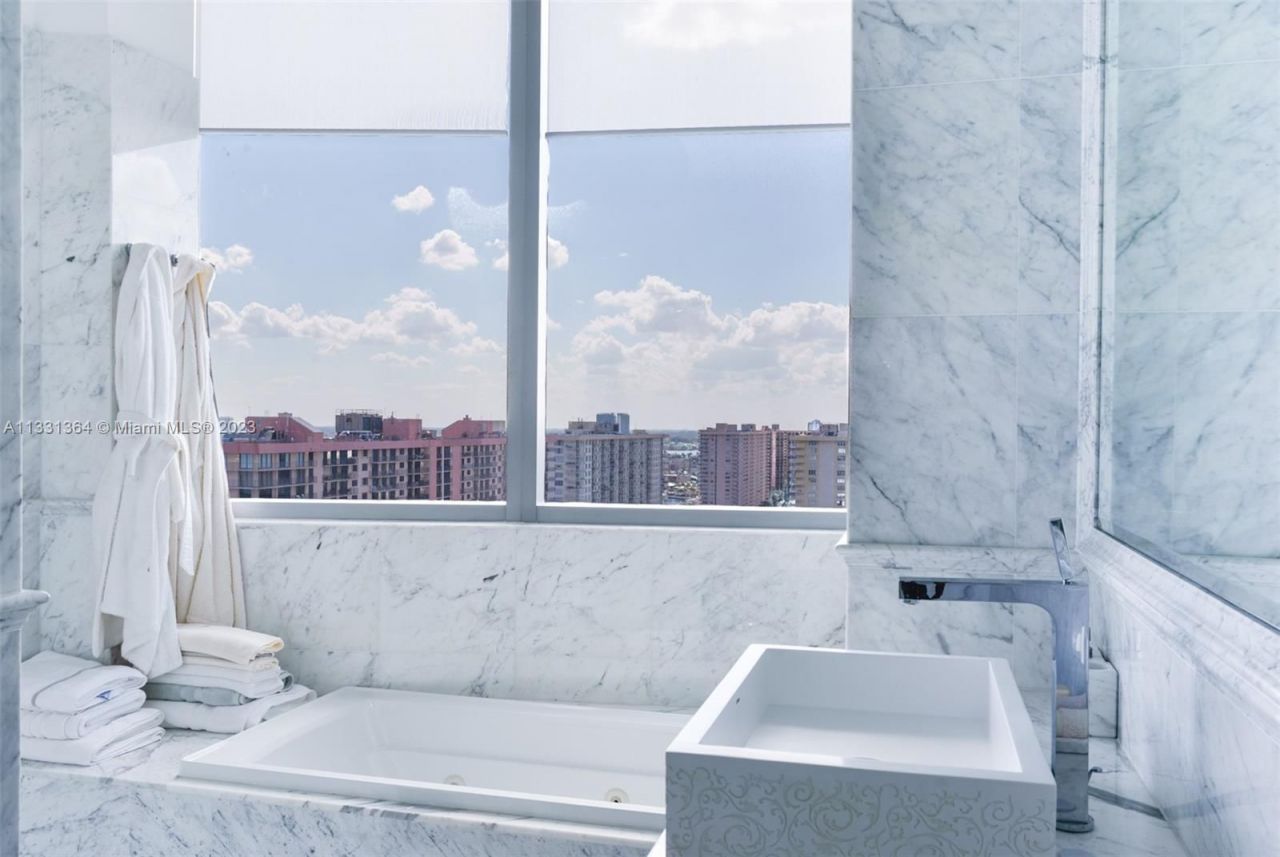 Квартира в Майами, США, 180 м² - фото 8