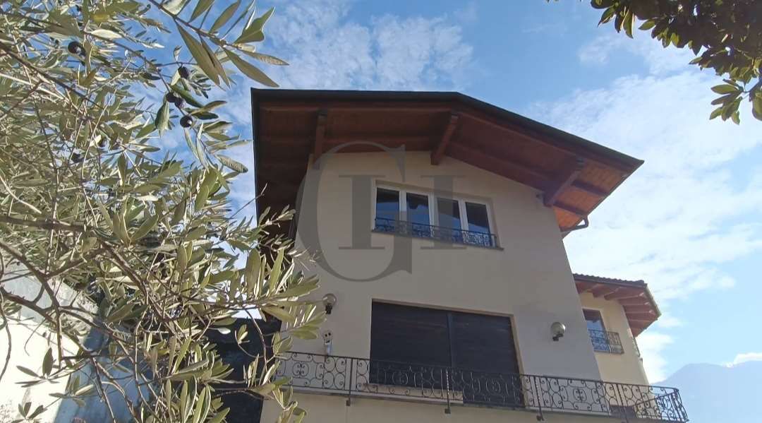 Вилла на озере Лугано, Италия, 250 м² - фото 6