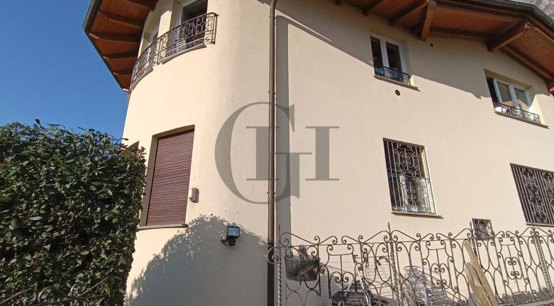 Вилла на озере Лугано, Италия, 250 м² - фото 12