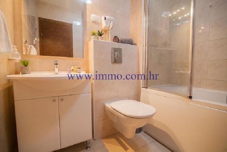 Отель, гостиница на острове Брач, Хорватия, 1 150 м² - фото 9