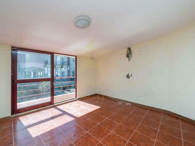 Коммерческая недвижимость в Порту, Португалия, 600 м² - фото 12