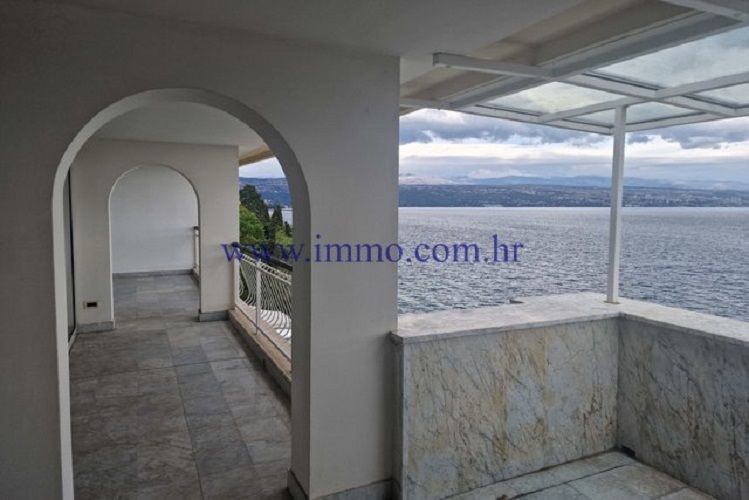 Вилла в Опатии, Хорватия, 500 м² - фото 6