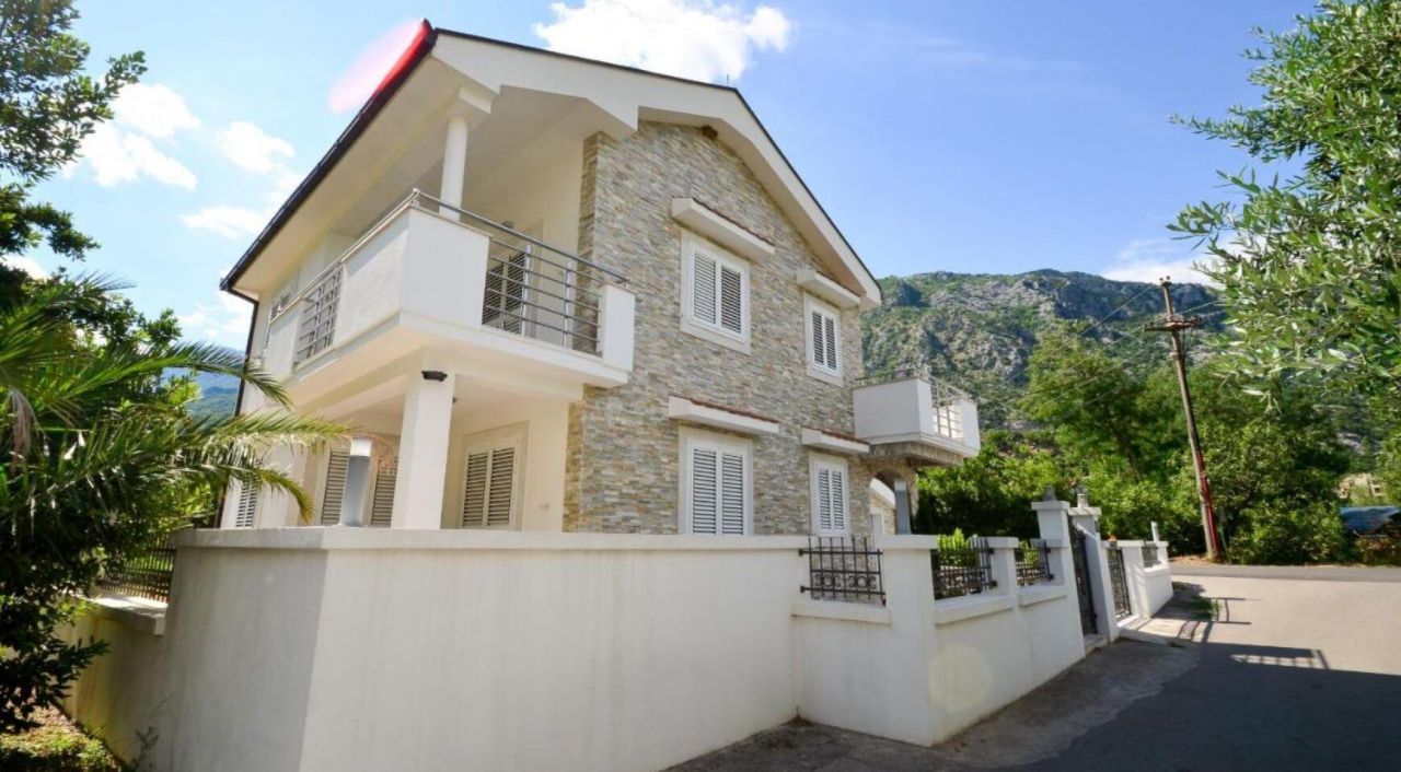 Дом в Морини, Черногория, 131 м2 - фото 1