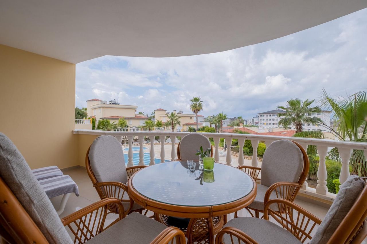 Квартира в Алании, Турция, 140 м² - фото 1