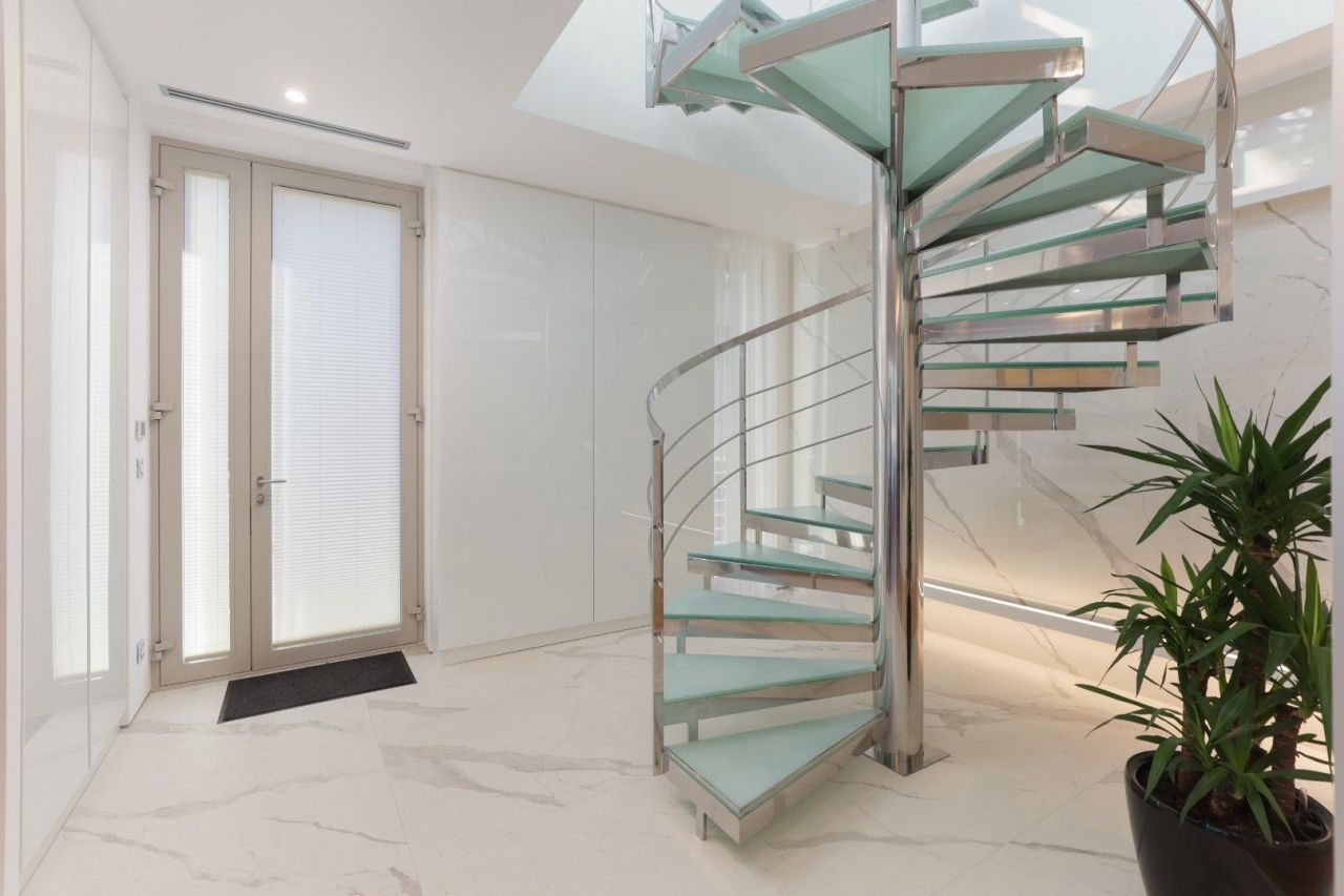 Квартира в Будве, Черногория, 571 м² - фото 13