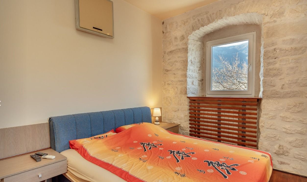 Вилла в Доброте, Черногория, 246 м² - фото 17