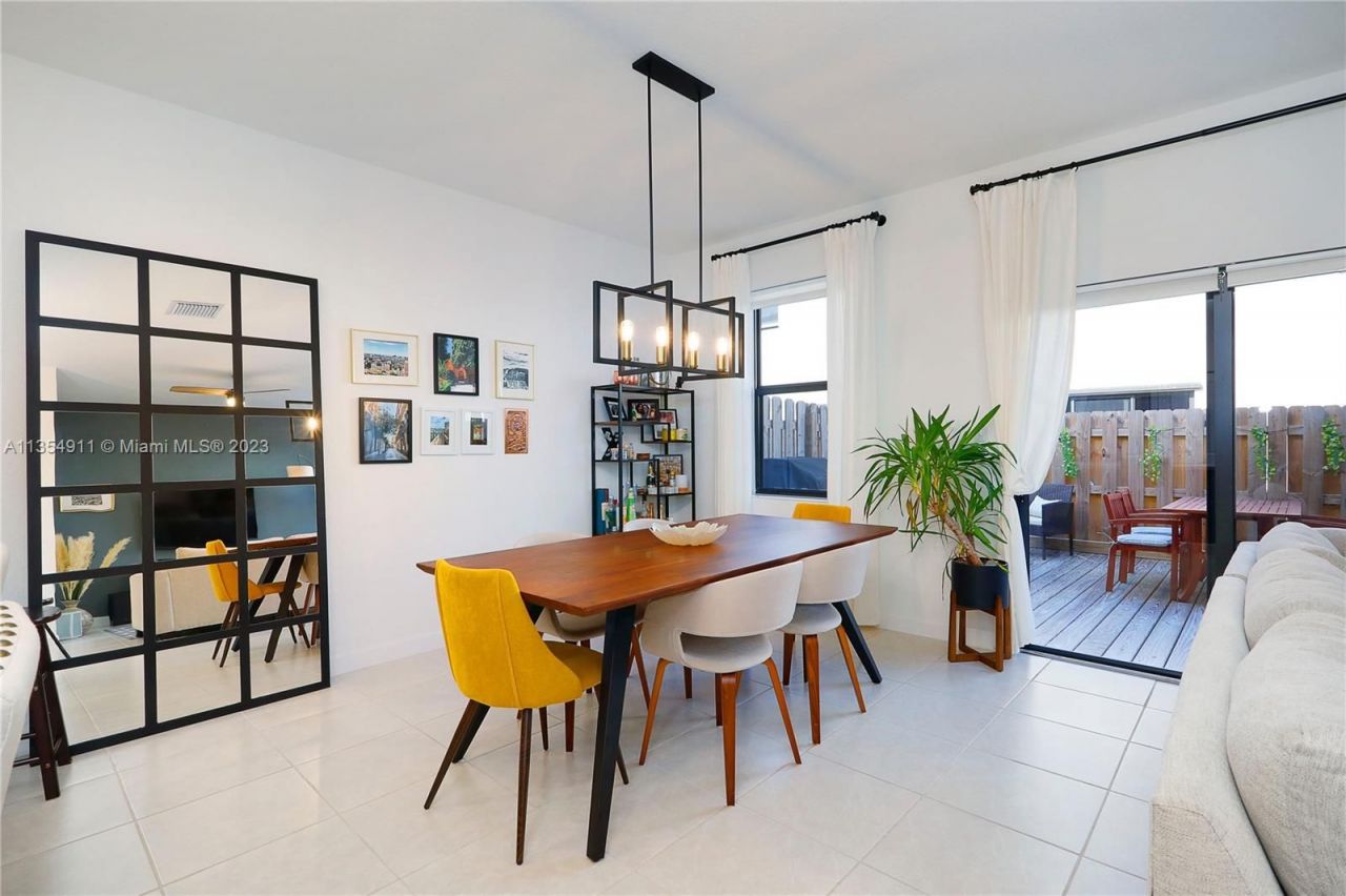 Таунхаус в Майами, США, 140 м² - фото 13