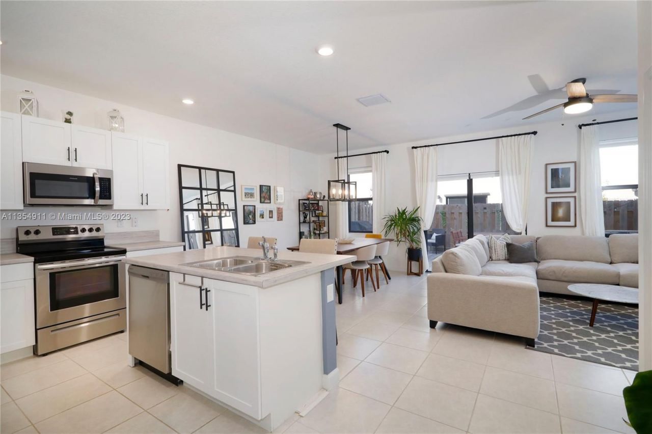 Таунхаус в Майами, США, 140 м² - фото 15