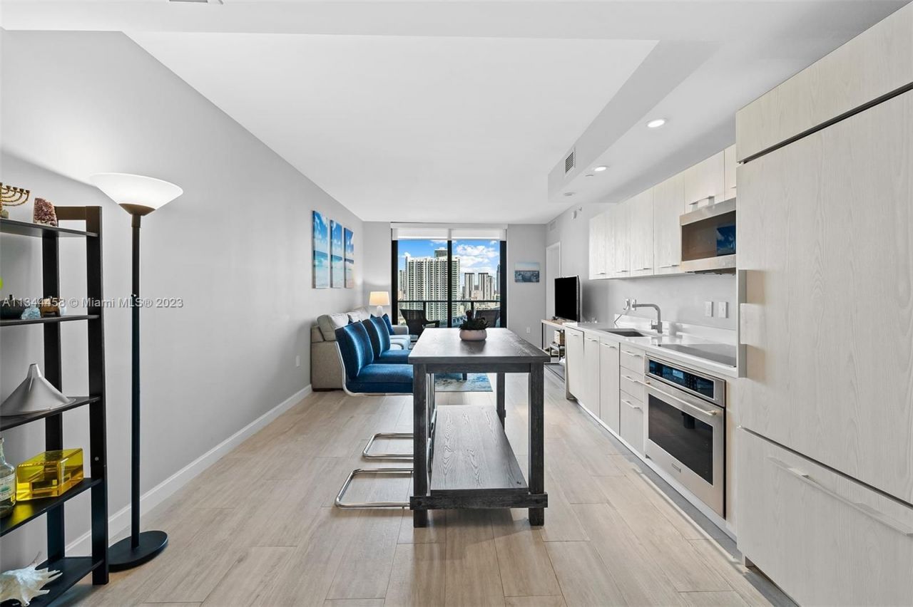 Квартира в Майами, США, 70 м² - фото 4