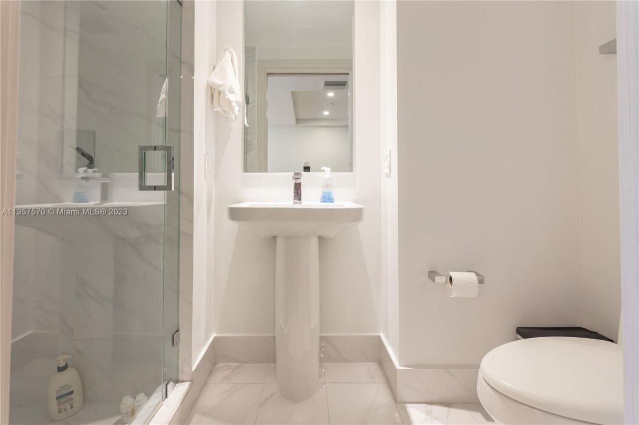 Квартира в Майами, США, 80 м² - фото 9