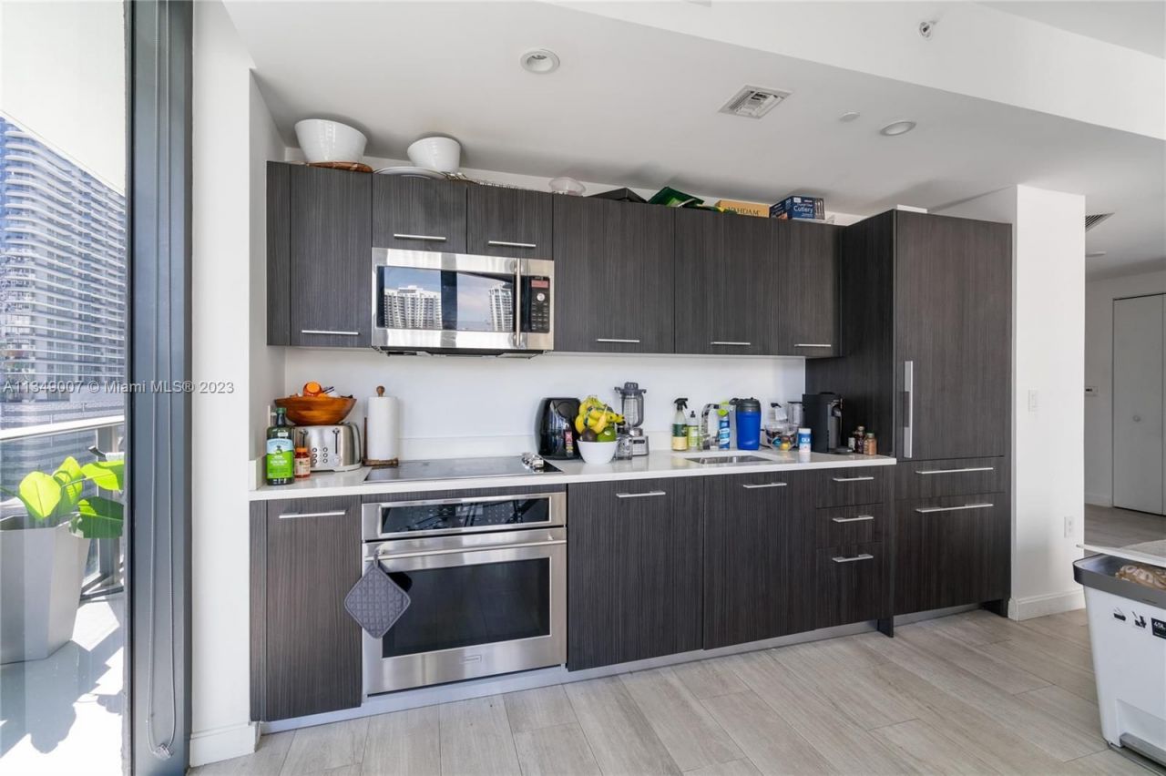 Квартира в Майами, США, 90 м² - фото 12