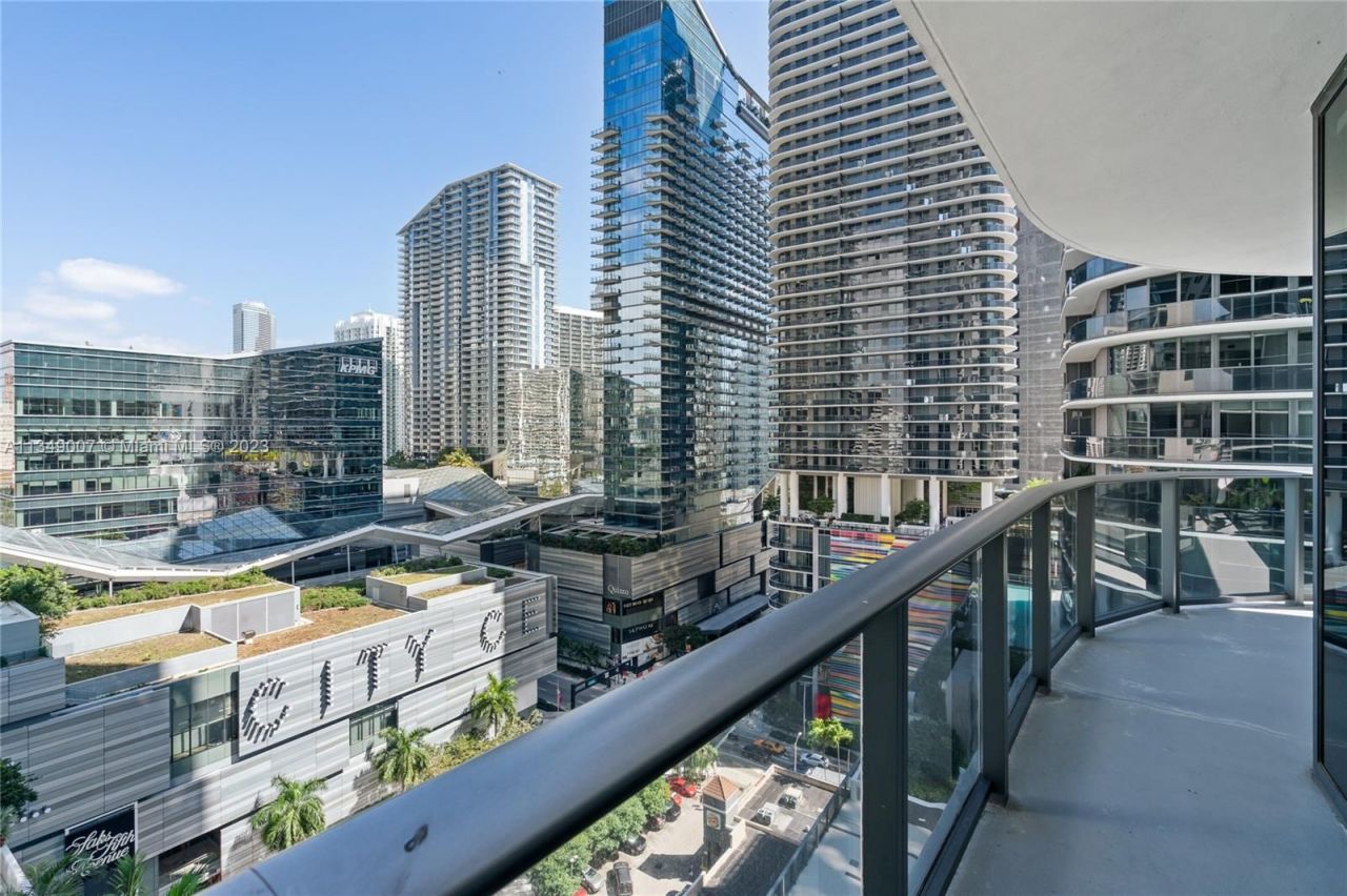 Квартира в Майами, США, 90 м² - фото 2