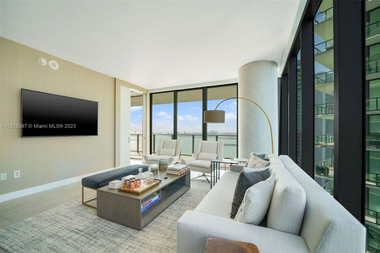 Квартира в Майами, США, 180 м² - фото 2