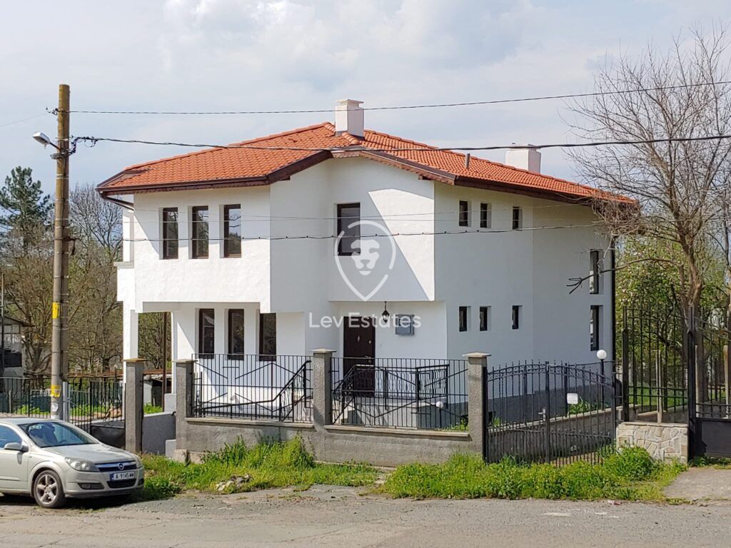 Дом в Драчево, Болгария, 298 м2 - фото 1