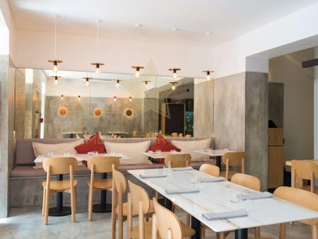 Коммерческая недвижимость в Лиссабоне, Португалия, 330 м² - фото 2