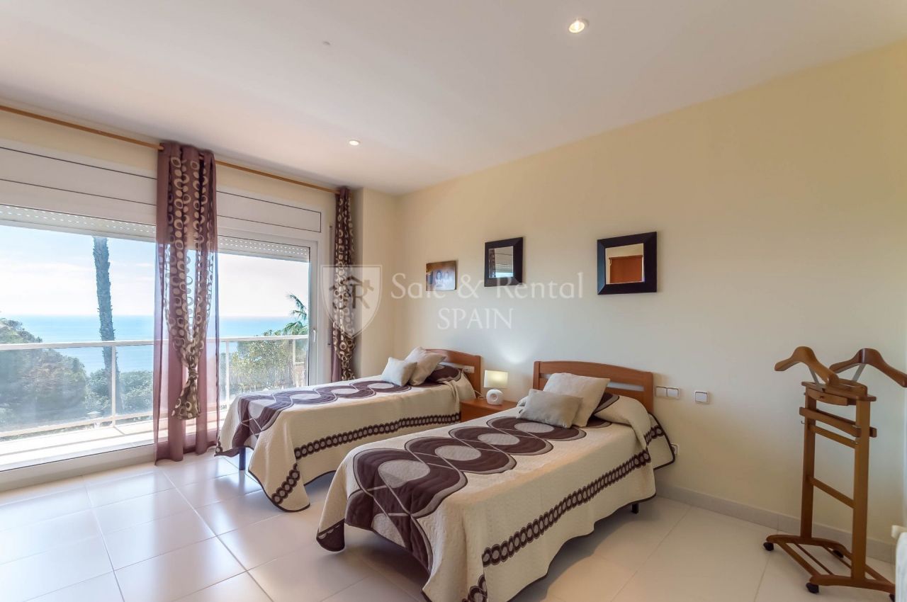 Вилла на Льорет-де-Мар, Испания, 458 м² - фото 16