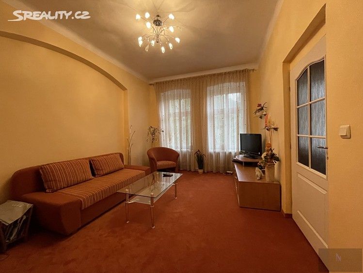 Квартира в Карловы Вары, Чехия, 70.6 м² - фото 1