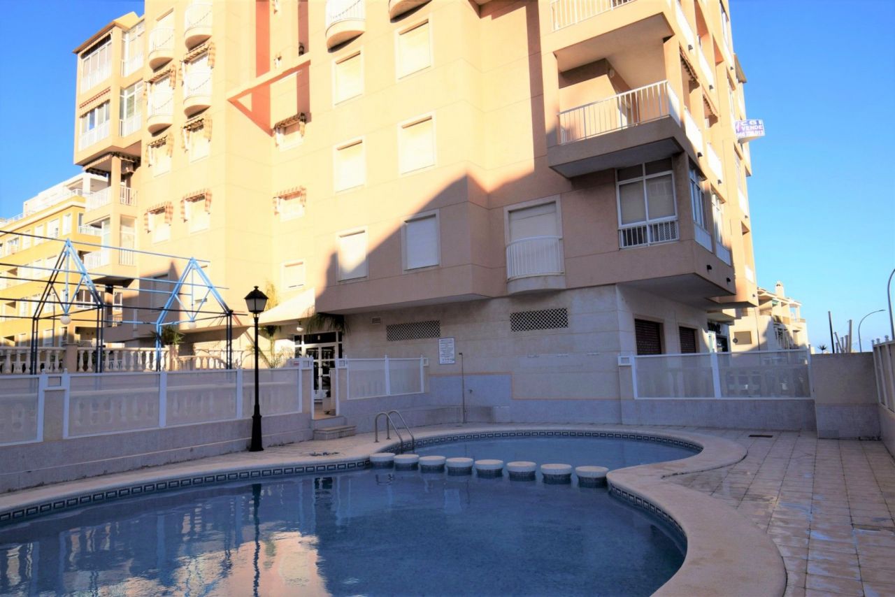 Апартаменты в Гуардамар-дель-Сегура, Испания, 67 м2 - фото 1