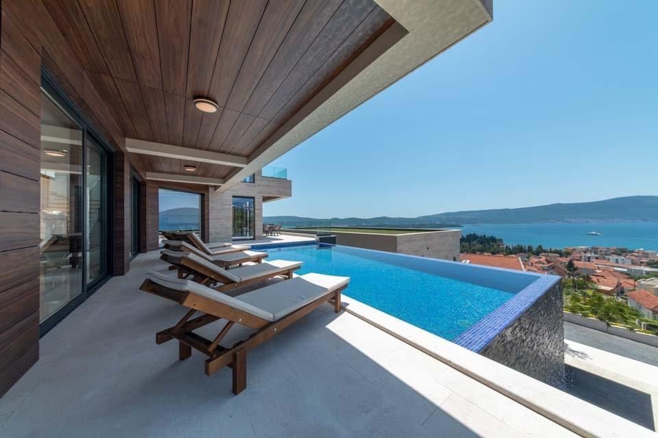 Вилла в Тивате, Черногория, 510 м² - фото 3