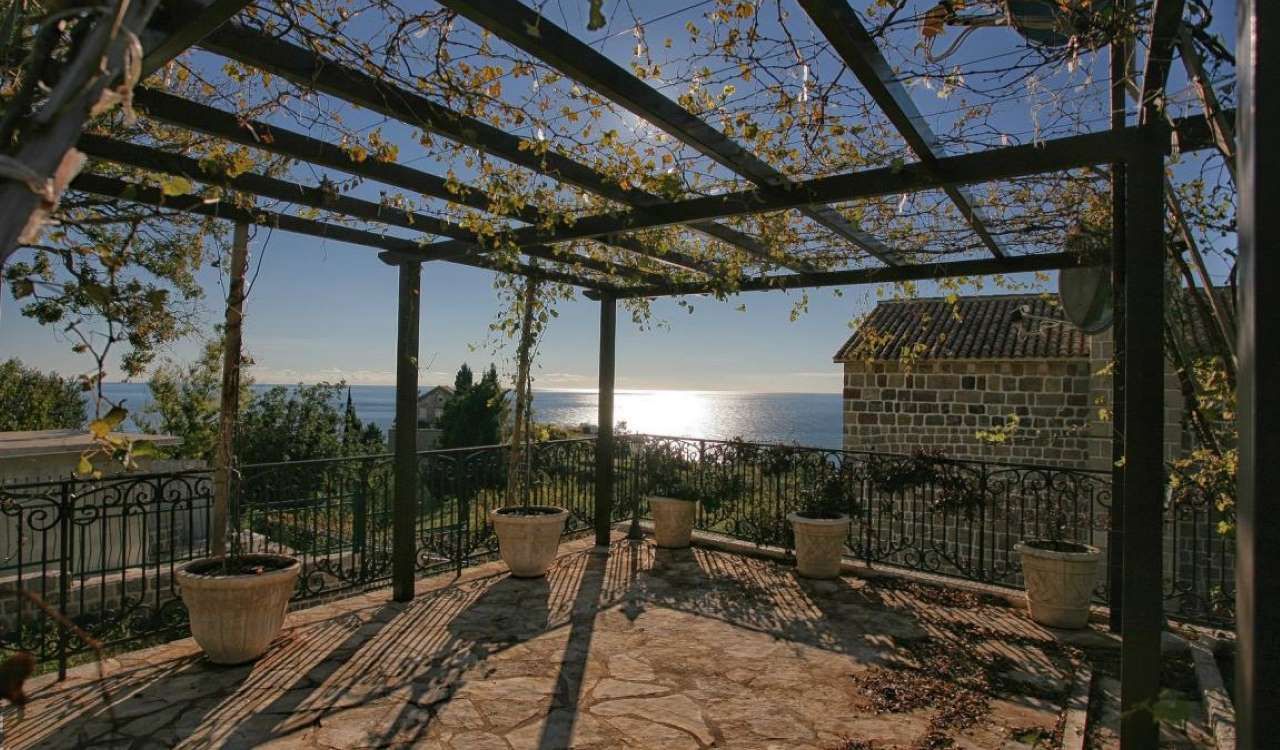 Вилла в Режевичах, Черногория, 250 м² - фото 9