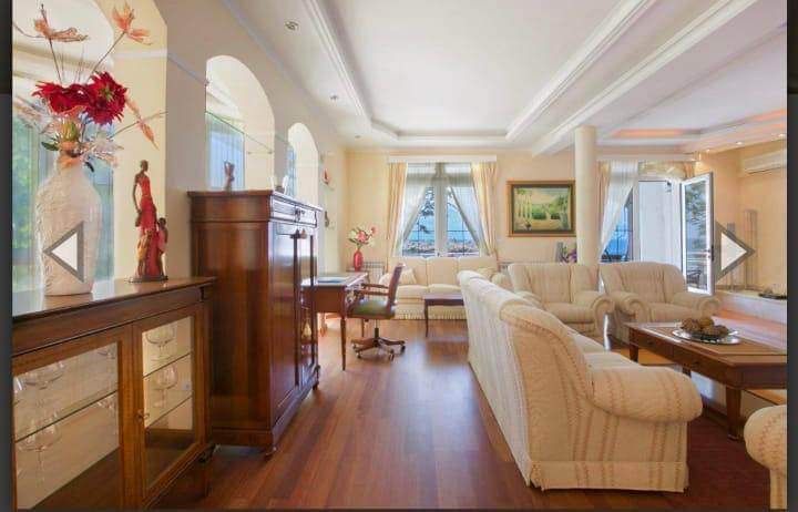 Вилла в Святом Стефане, Черногория, 10 000 м² - фото 9