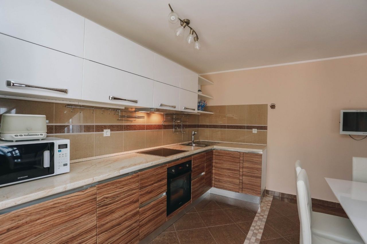 Квартира в Будве, Черногория, 144 м² - фото 12