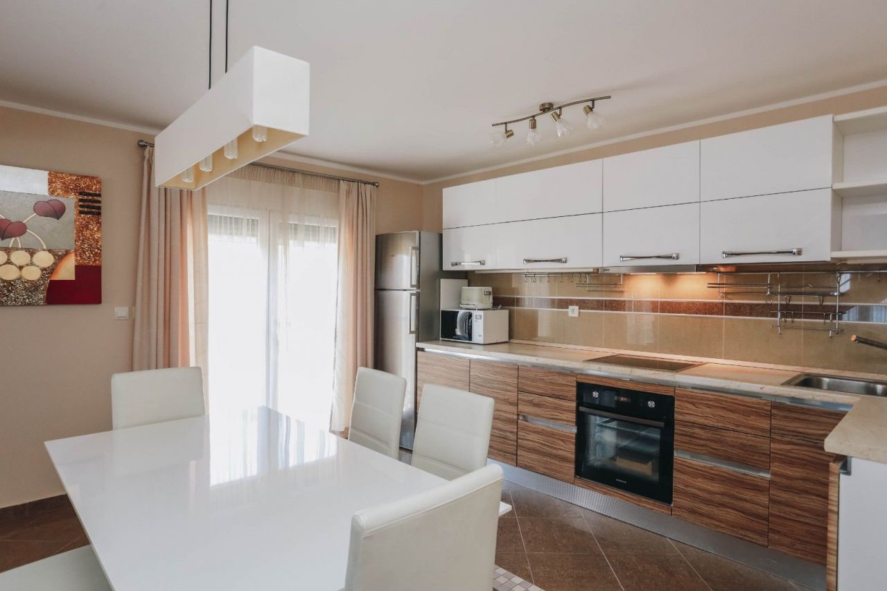 Квартира в Будве, Черногория, 144 м² - фото 13