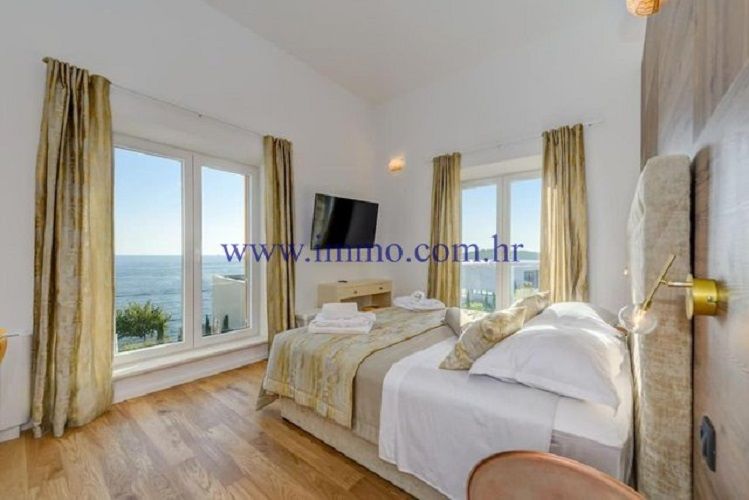 Вилла в Рогознице, Хорватия, 500 м² - фото 5