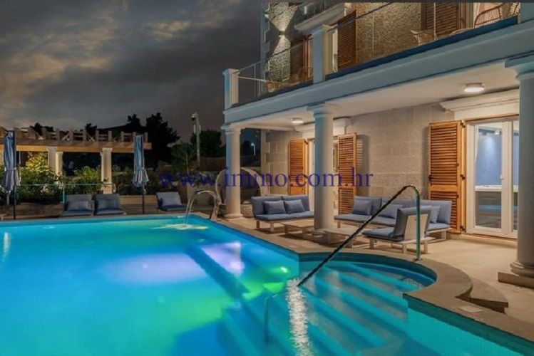 Вилла в Рогознице, Хорватия, 500 м² - фото 18