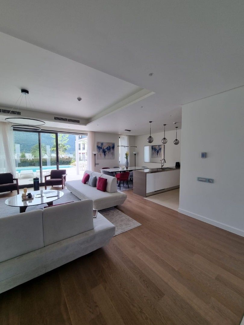 Вилла в Херцег-Нови, Черногория, 165 м² - фото 5