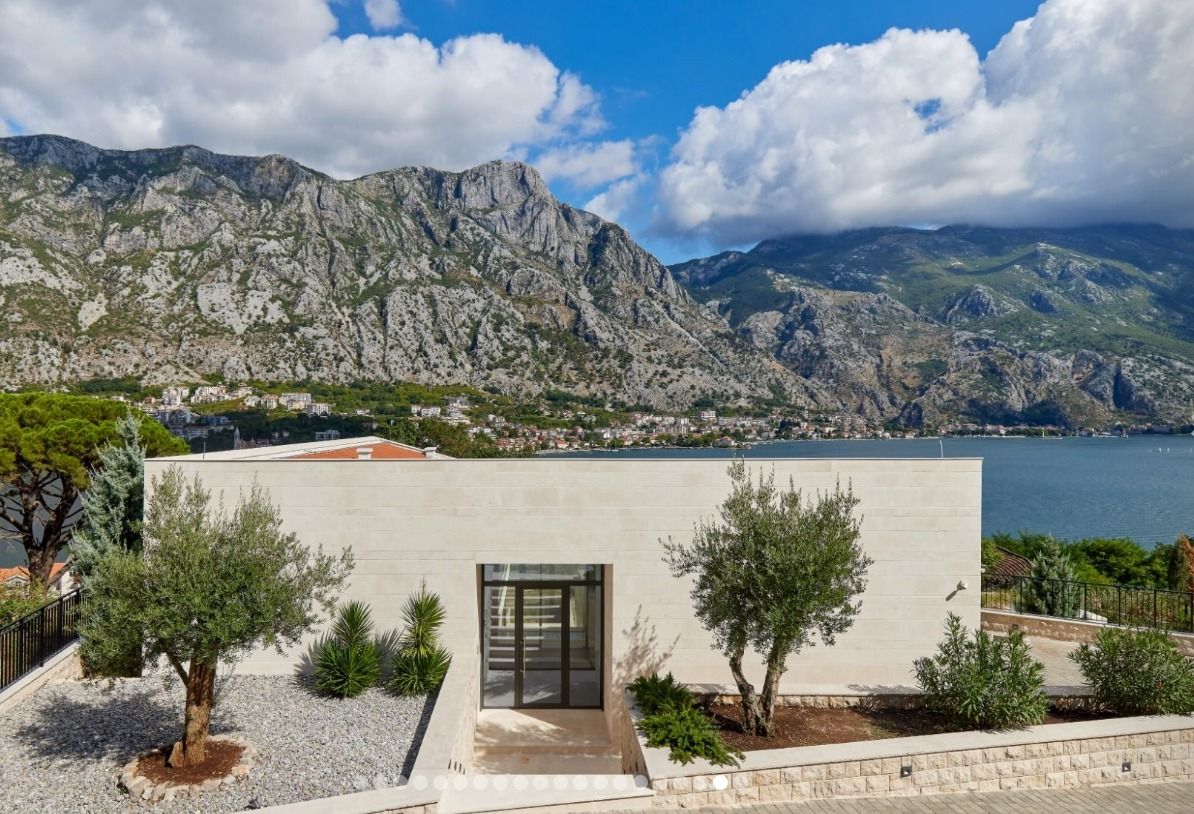 Вилла в Прчани, Черногория, 373 м² - фото 16